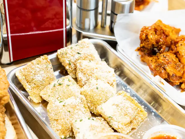 St. Louis Style Toasted Ravioli