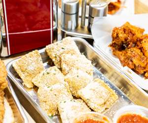  St. Louis Style Toasted Ravioli w/ Marinara 